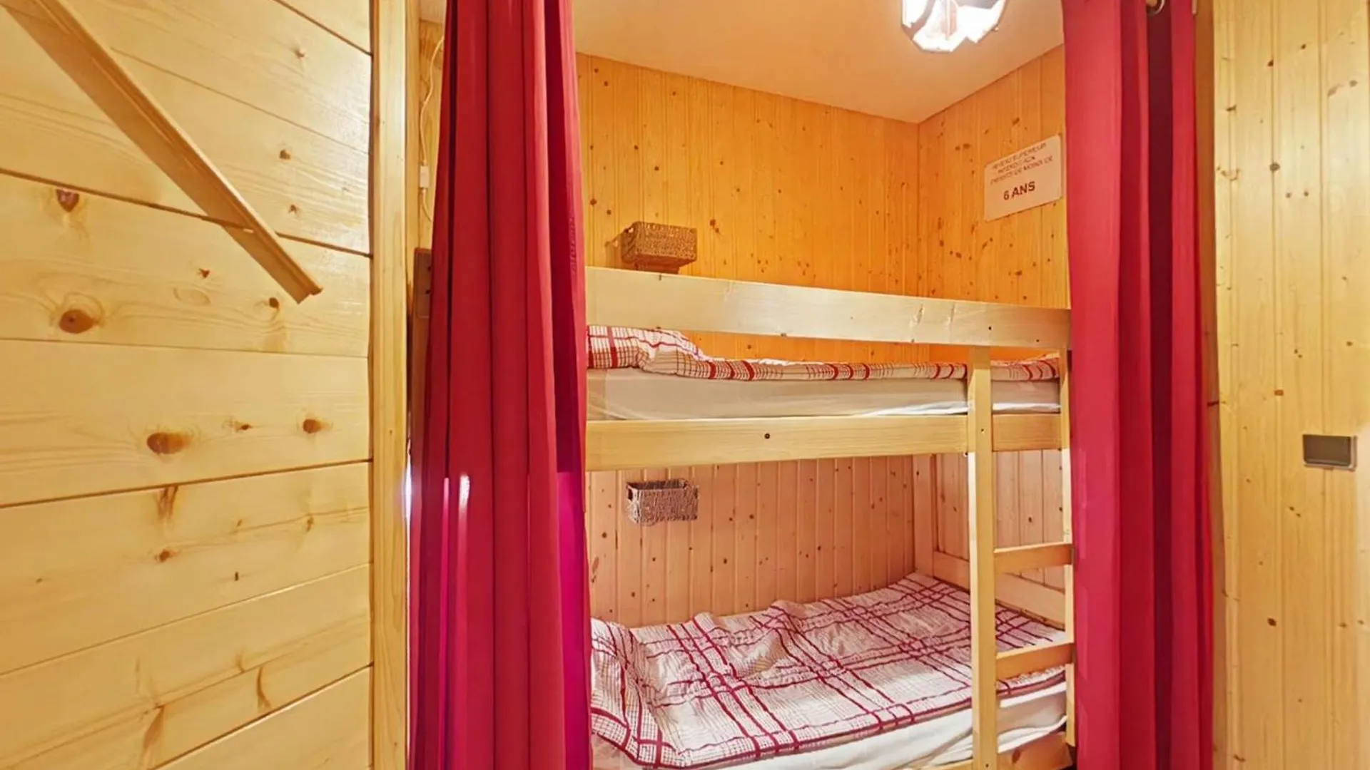 Grand-Bornand : Appt 2 Pieces, 4 Pers, Jardin, Garage, A 900M Des Pistes - Fr-1-241-91 Apartamento Le Grand-Bornand